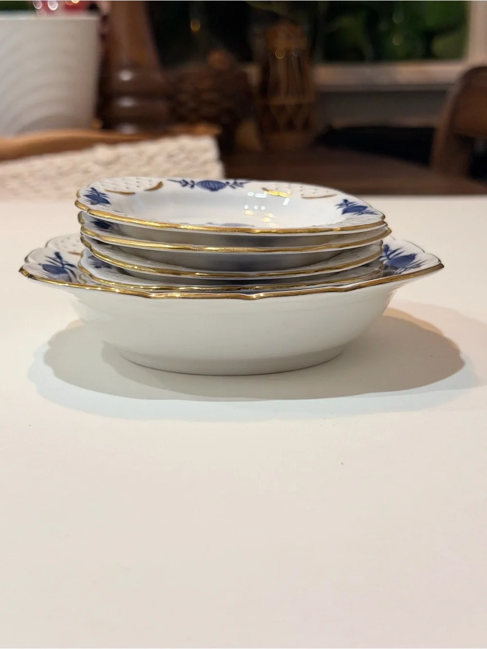 Ceroc Cluj-Napoca porcelain set from Romania blue onion pattern w/ gold trim